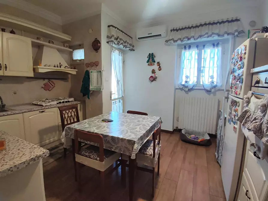 Immagine 4 di Appartamento in vendita  in Via GIULIO CESARE a San Severo