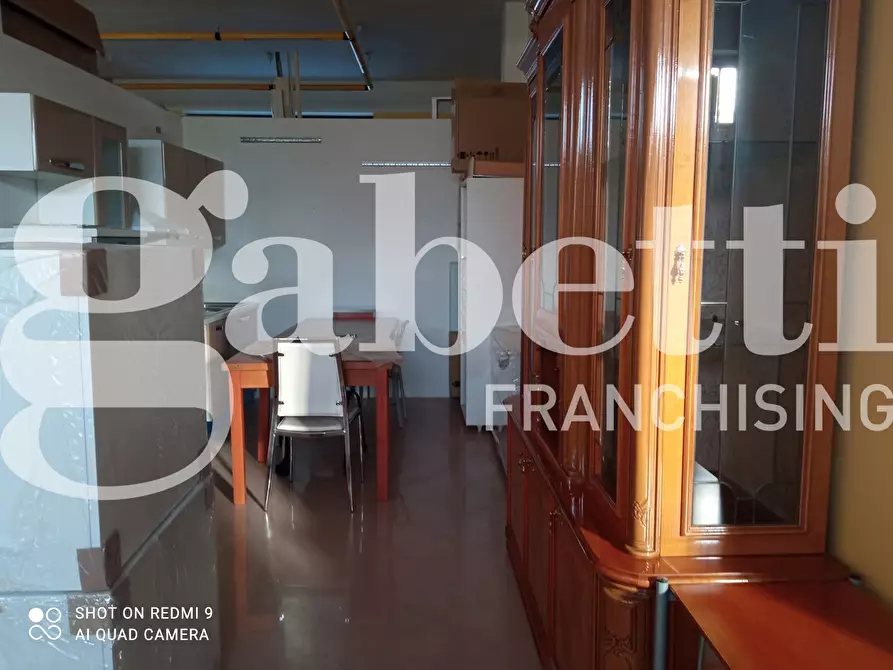 Immagine 12 di Negozio in vendita  in Via Pisacane, 26 a Benevento