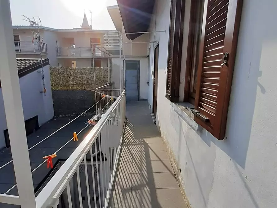 Immagine 7 di Appartamento in vendita  in Via flora, sc a Legnano