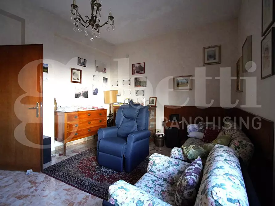 Immagine 4 di Appartamento in vendita  in Via Costa, . a Venezia