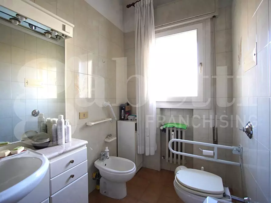 Immagine 5 di Appartamento in vendita  in Via Costa, . a Venezia