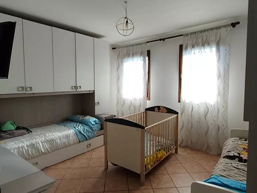 Immagine 8 di Casa indipendente in vendita  in Via CÃ  Tron, Cavarzere, 00 a Cavarzere