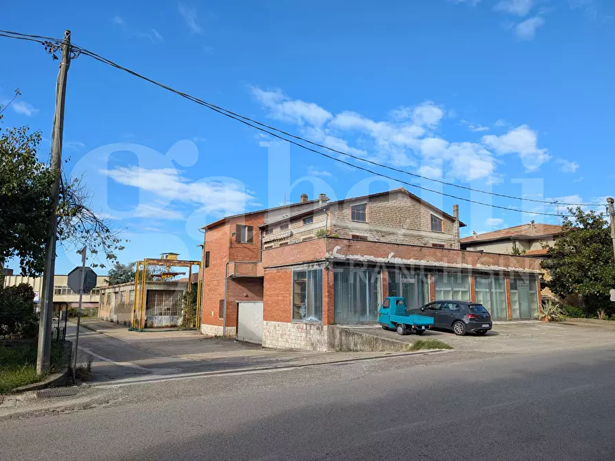 Immagine 5 di Capannone industriale in vendita  in Via TIBERINA, 1 a Deruta
