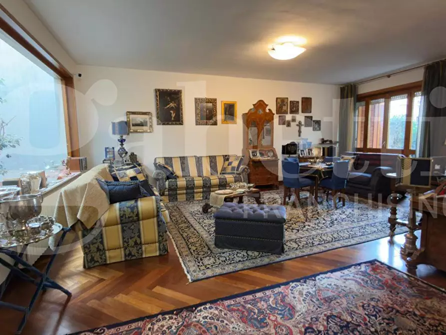 Immagine 1 di Villa in vendita  in Via Giovan Leonardo Marugi, 20 a Lecce