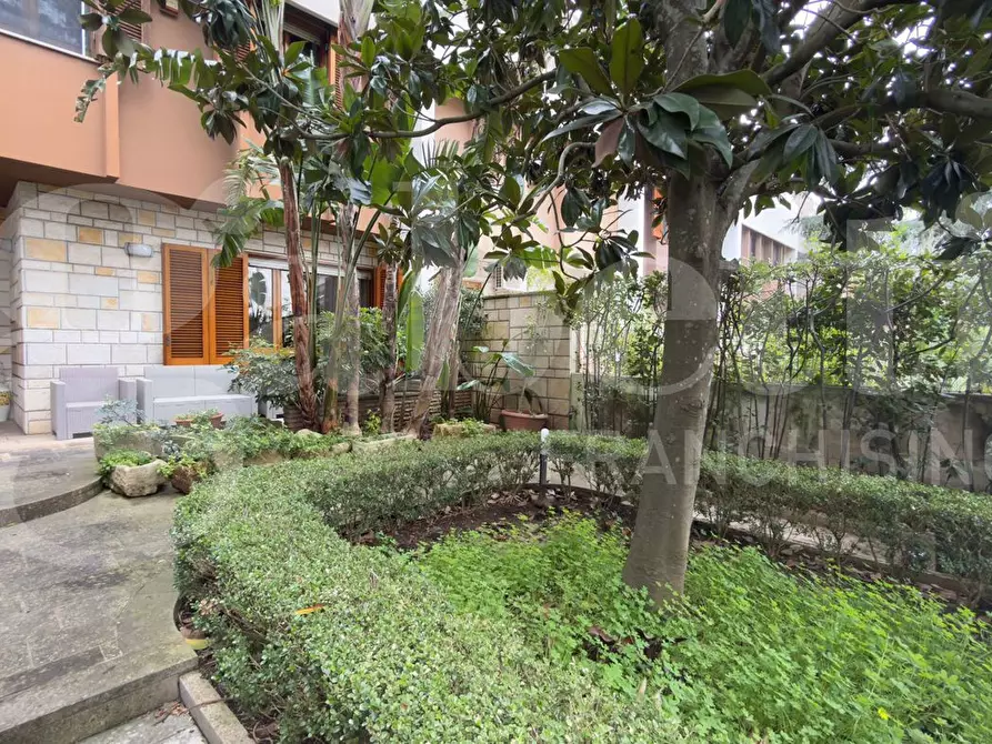 Immagine 3 di Villa in vendita  in Via Giovan Leonardo Marugi, 20 a Lecce