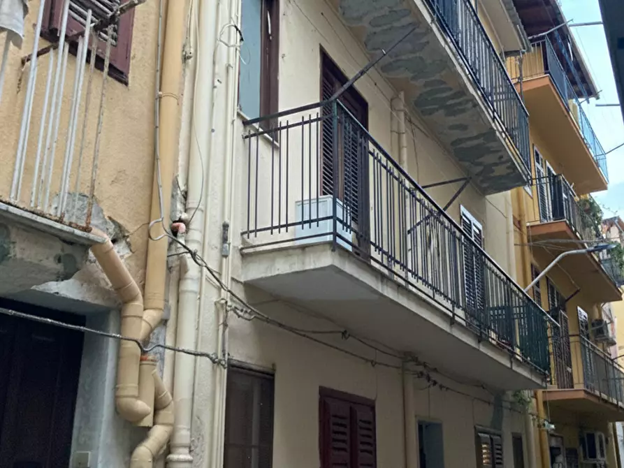Immagine 2 di Palazzo in vendita  in Via Gandolfo, 23 a Termini Imerese