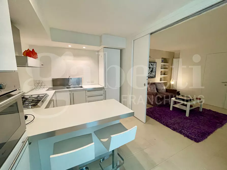 Immagine 25 di Villa in vendita  in Via Tondo Gioieni a Catania