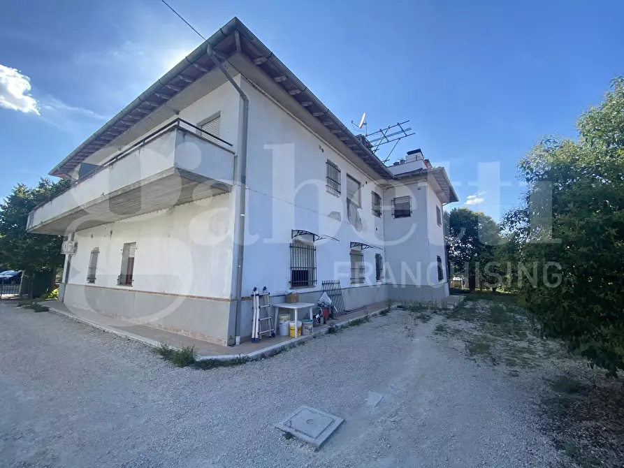 Immagine 5 di Appartamento in vendita  in Via SANT'ELISABETTA, 22 a Bastia Umbra