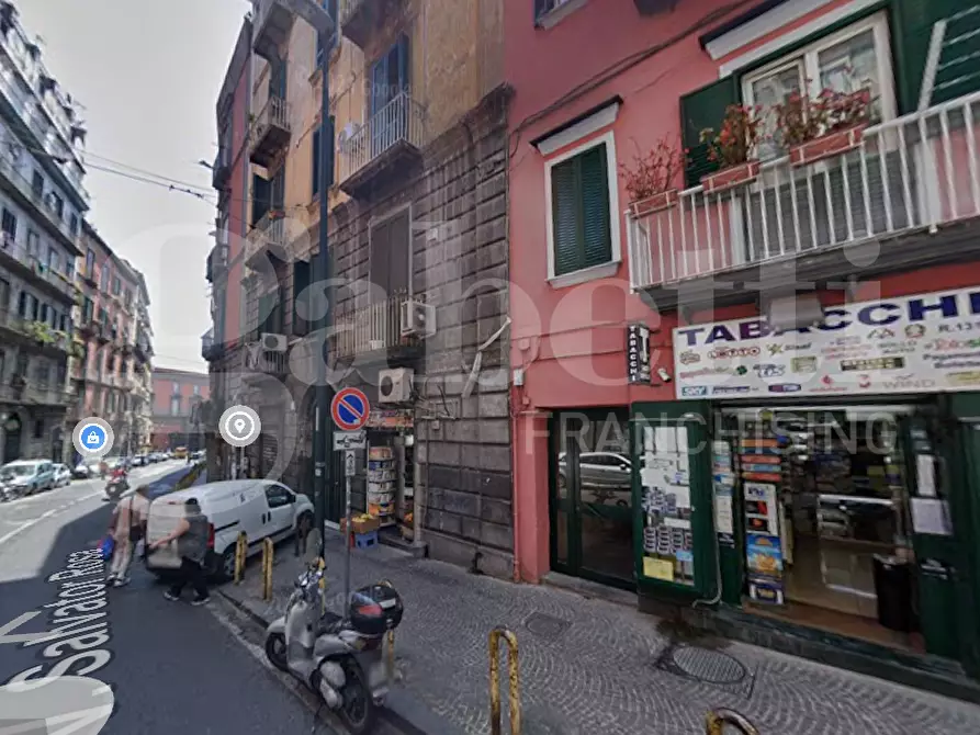 Immagine 8 di Appartamento in vendita  in Via salvator rosa a Napoli