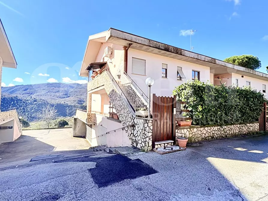 Immagine 3 di Villetta a schiera in vendita  in Via Delle Mele, 28 a Segni