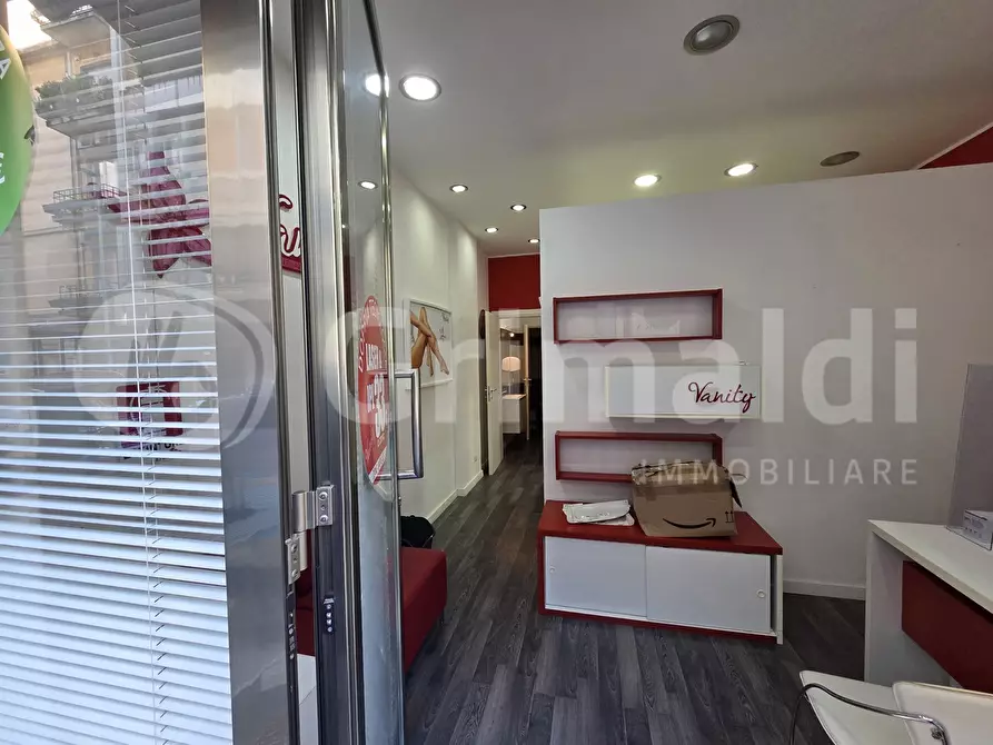 Immagine 15 di Negozio in vendita  in Via Giordano Bruno, 75/g a Messina