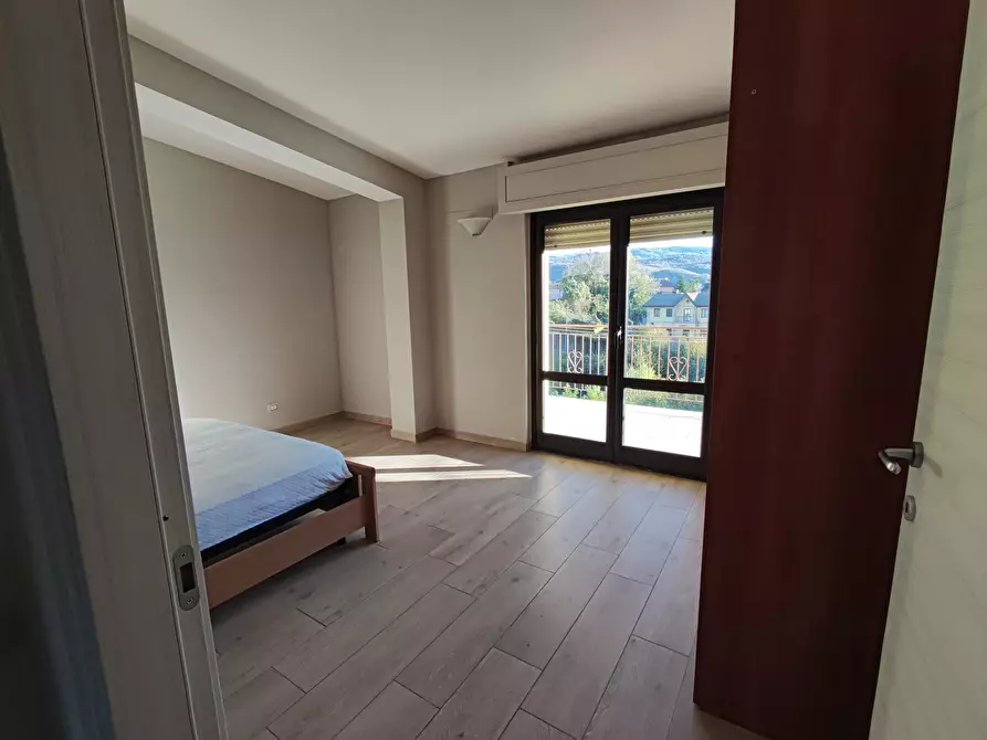 Immagine 7 di Attico in vendita  in Via C/DA LUCA, SNC a Chiaravalle Centrale