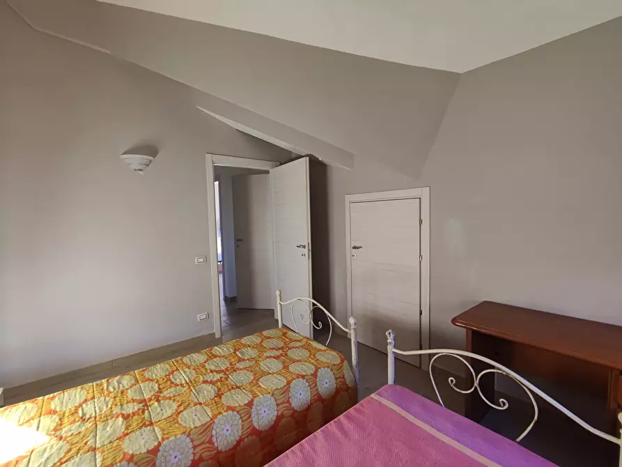 Immagine 17 di Attico in vendita  in Via SCESA FORESTA -PINI SUB11, SNC a Chiaravalle Centrale