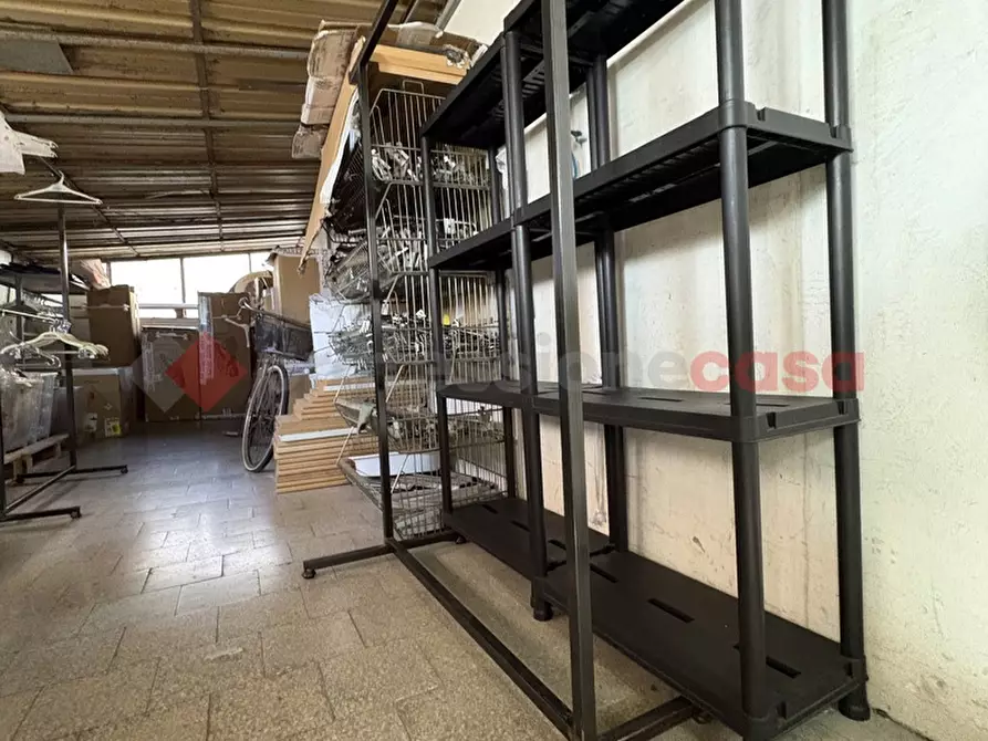 Immagine 22 di Negozio in vendita  in Via ROMA, 54 a Terracina