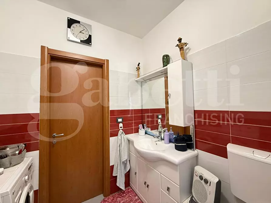 Immagine 10 di Appartamento in vendita  in Via Fabbrichetta a Grugliasco