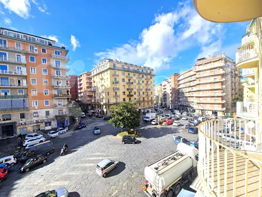Immagine 16 di Appartamento in vendita  in Piazza leonardo a Napoli
