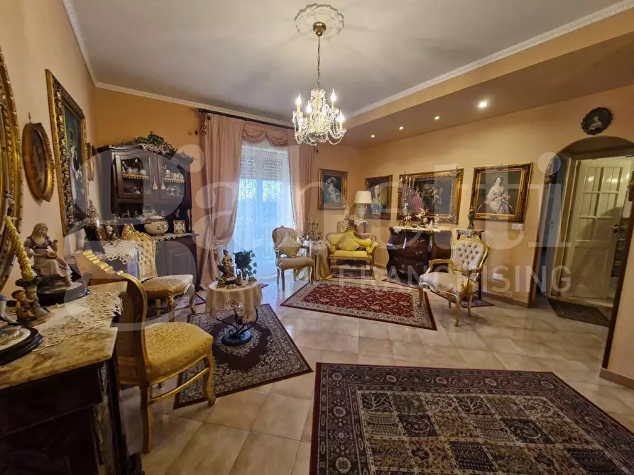 Immagine 2 di Appartamento in vendita  in Via Sibari a Palermo