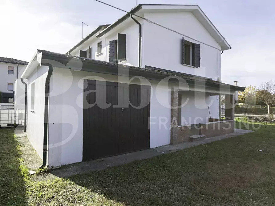 Immagine 10 di Casa bifamiliare in vendita  in Via Zero Branco, 24 a Mogliano Veneto