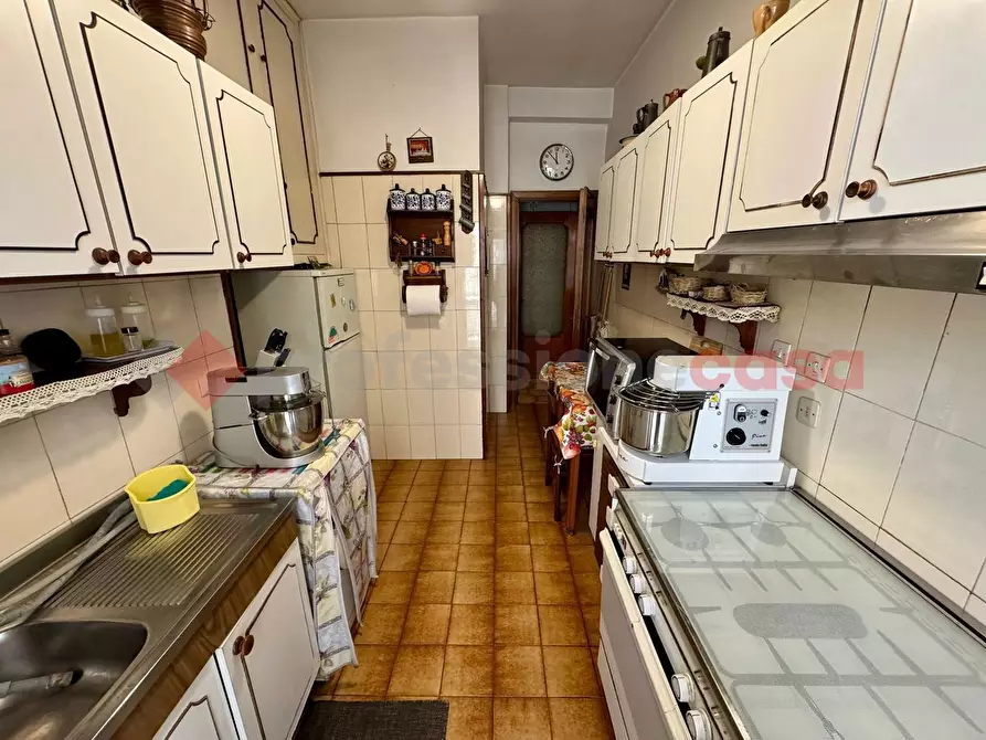 Immagine 11 di Appartamento in vendita  in Via Mattia Battistini, 491 a Roma