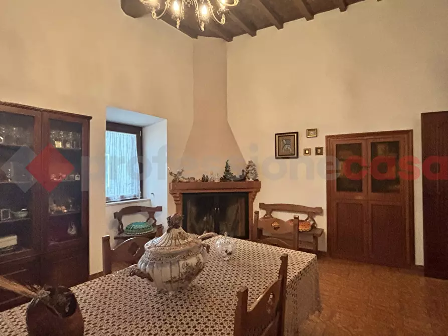 Immagine 7 di Appartamento in vendita  in Via Circonvallazione, 9 a Torre Cajetani