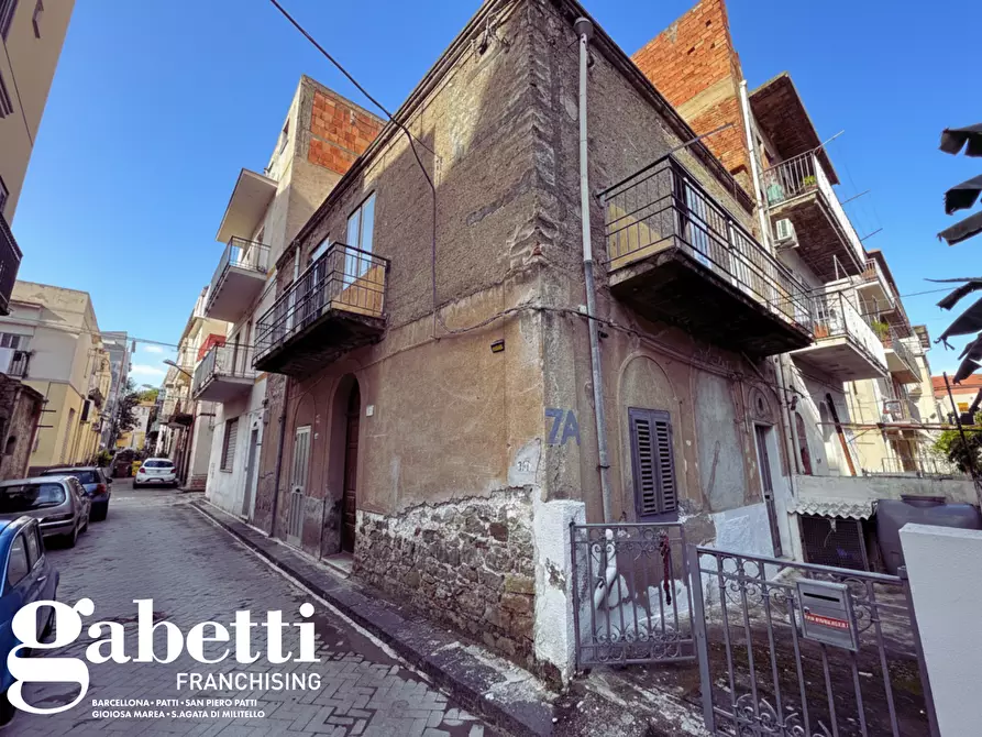 Immagine 1 di Casa indipendente in vendita  in Via GORIZIA, 6/8 a Sant'agata Di Militello