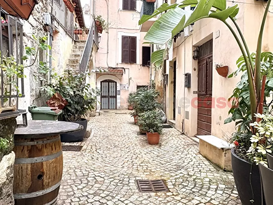 Immagine 42 di Appartamento in vendita  in Via CAMPO DEI FIORI, 12 a Terracina