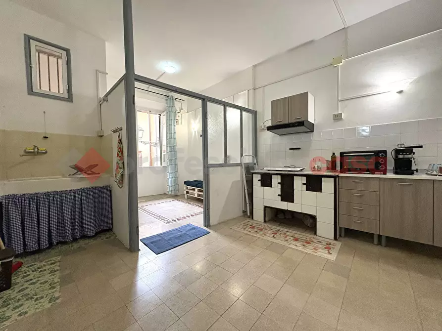 Immagine 40 di Appartamento in vendita  in Via CAMPO DEI FIORI, 12 a Terracina