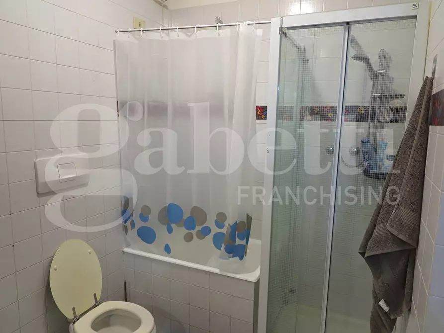 Immagine 15 di Appartamento in vendita  in Via da passano, 75 a La Spezia