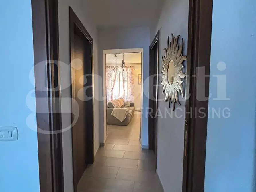 Immagine 5 di Appartamento in vendita  in Via francesco paolo bozzelli a Napoli