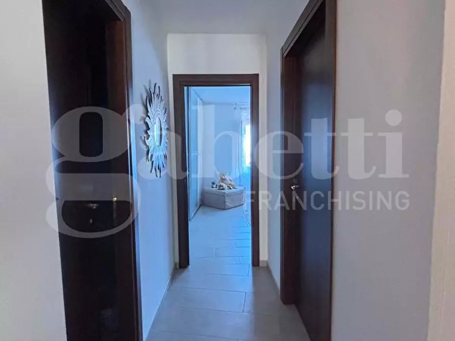 Immagine 4 di Appartamento in vendita  in Via francesco paolo bozzelli a Napoli