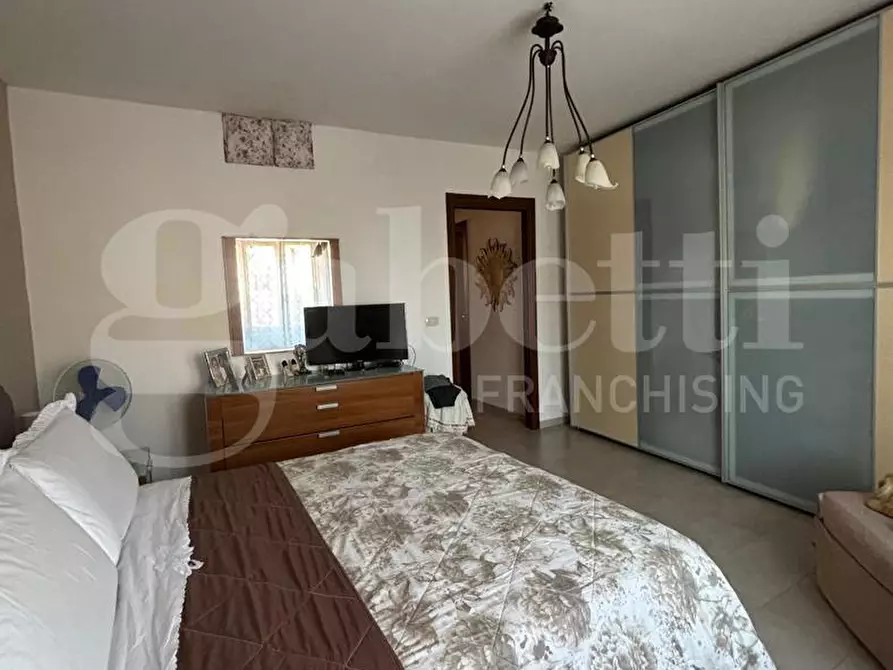 Immagine 7 di Appartamento in vendita  in Via francesco paolo bozzelli a Napoli