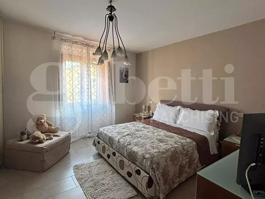 Immagine 6 di Appartamento in vendita  in Via francesco paolo bozzelli a Napoli