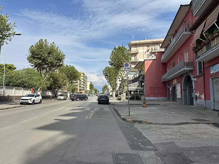 Immagine 2 di Negozio in vendita  in Via Roma, 464 a Pomigliano D'arco