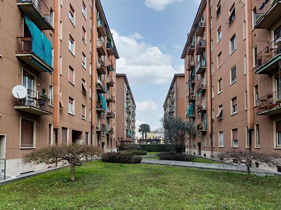 Immagine 30 di Appartamento in vendita  in Viale SUZZANI, 92 a Milano