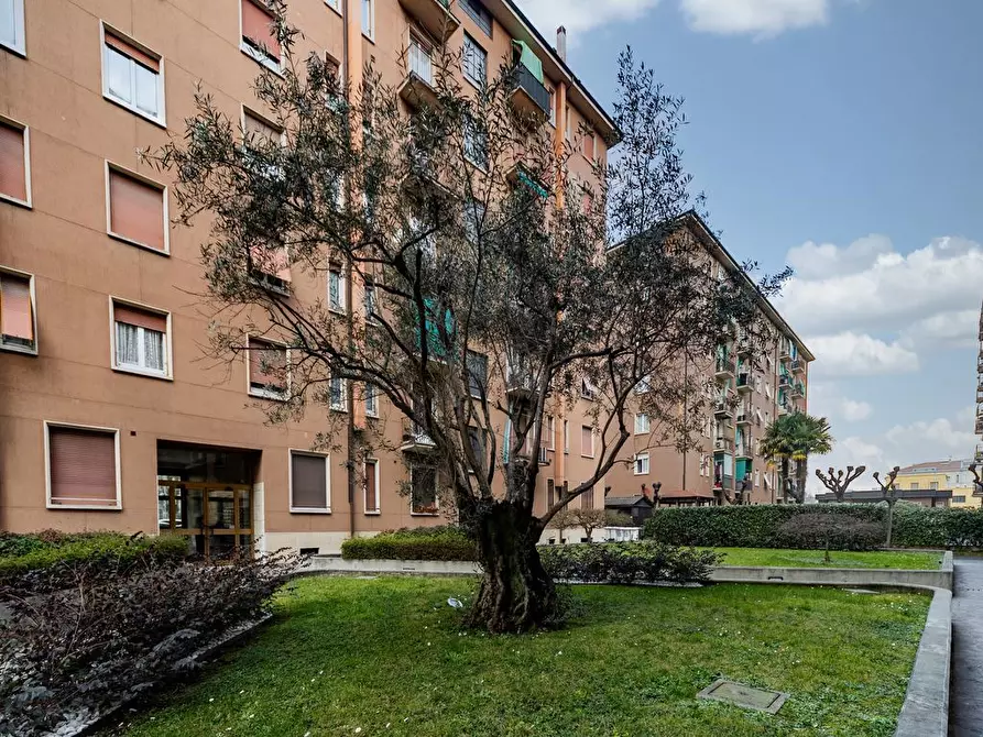 Immagine 31 di Appartamento in vendita  in Viale SUZZANI, 92 a Milano