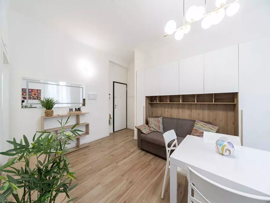 Immagine 16 di Appartamento in vendita  in Viale SUZZANI, 92 a Milano