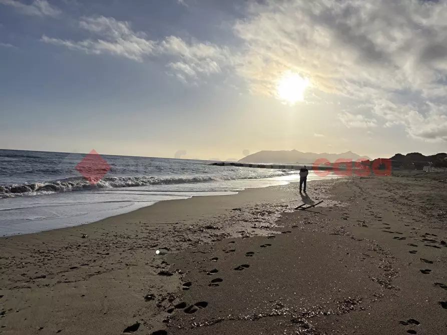 Immagine 35 di Villa in vendita  in Via RIVA DELLE MARGHERITE, 40 a Terracina