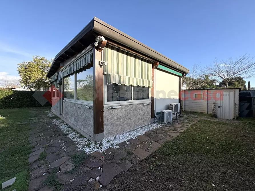 Immagine 20 di Villa in vendita  in Via RIVA DELLE MARGHERITE, 40 a Terracina