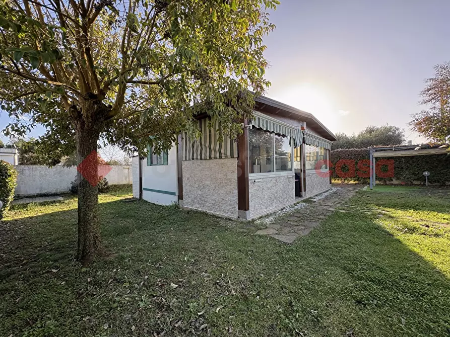 Immagine 4 di Villa in vendita  in Via RIVA DELLE MARGHERITE, 40 a Terracina