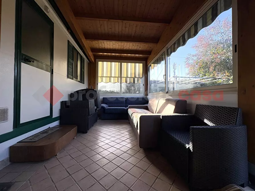 Immagine 21 di Villa in vendita  in Via RIVA DELLE MARGHERITE, 40 a Terracina