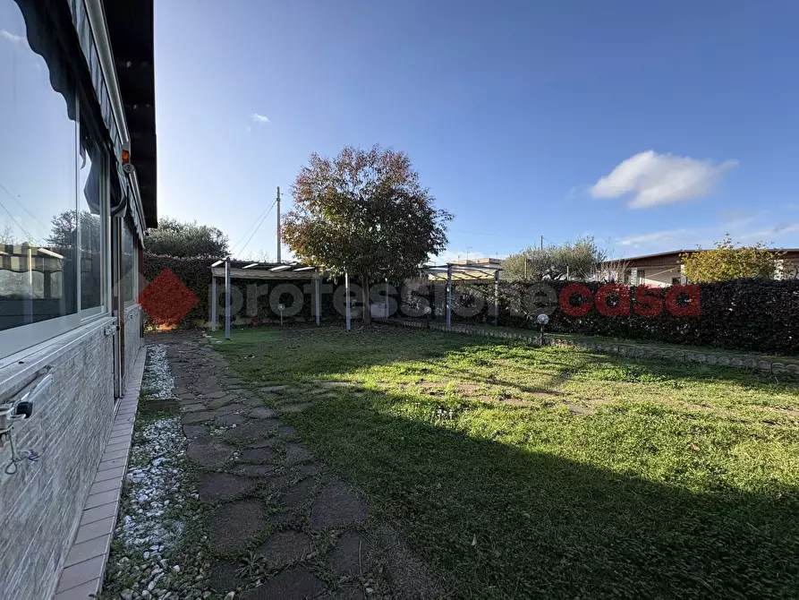 Immagine 7 di Villa in vendita  in Via RIVA DELLE MARGHERITE, 40 a Terracina