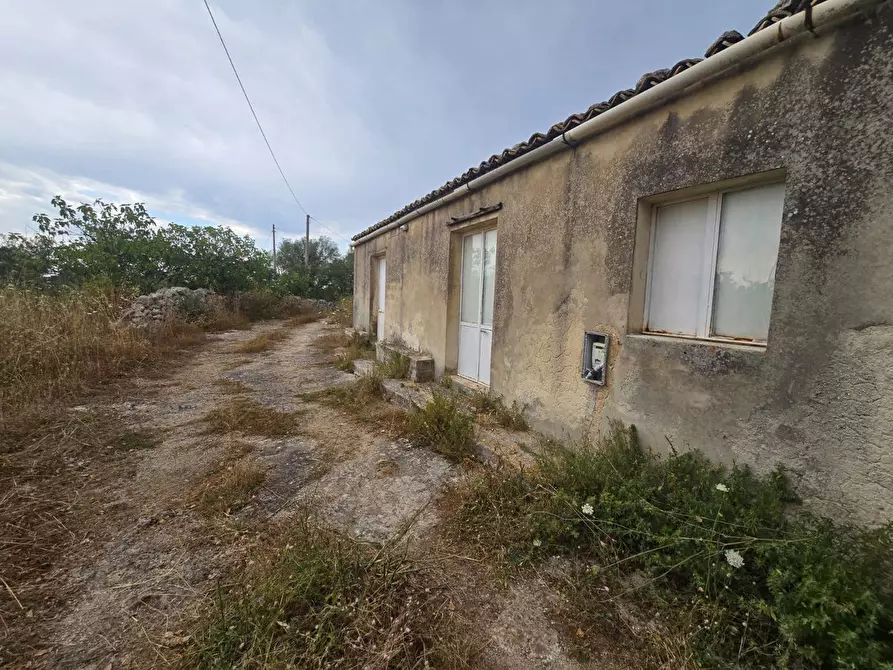 Immagine 9 di Rustico / casale in vendita  in Contrada mezzo gregorio, snc a Noto
