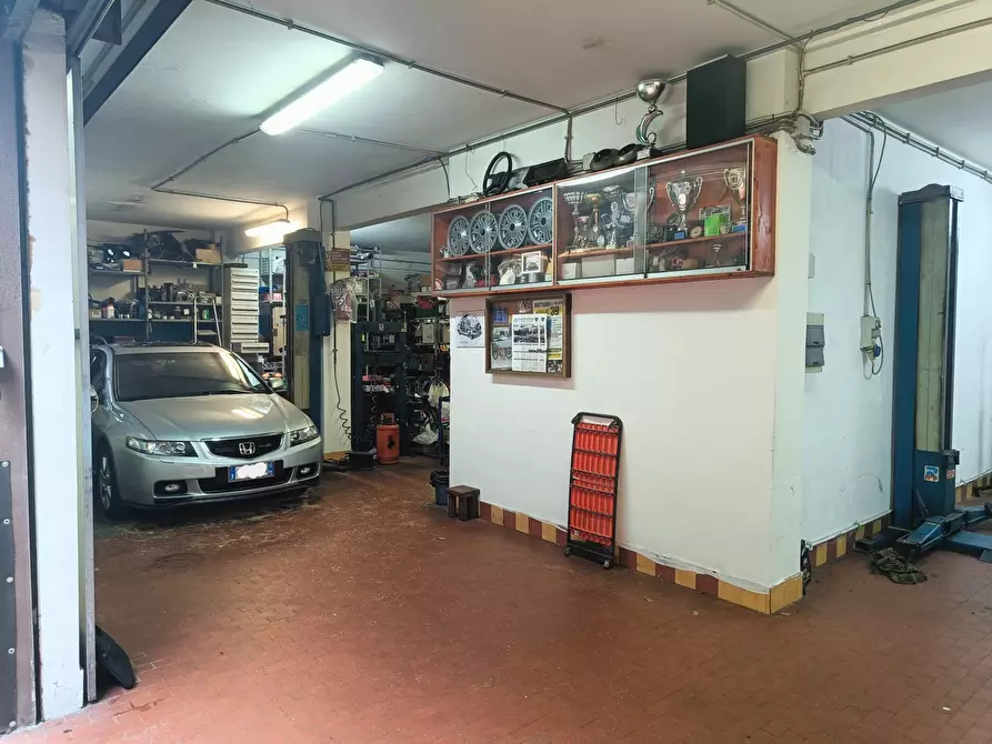 Immagine 14 di Laboratorio in vendita  in Via Silvestro Lega, 40 a Roma