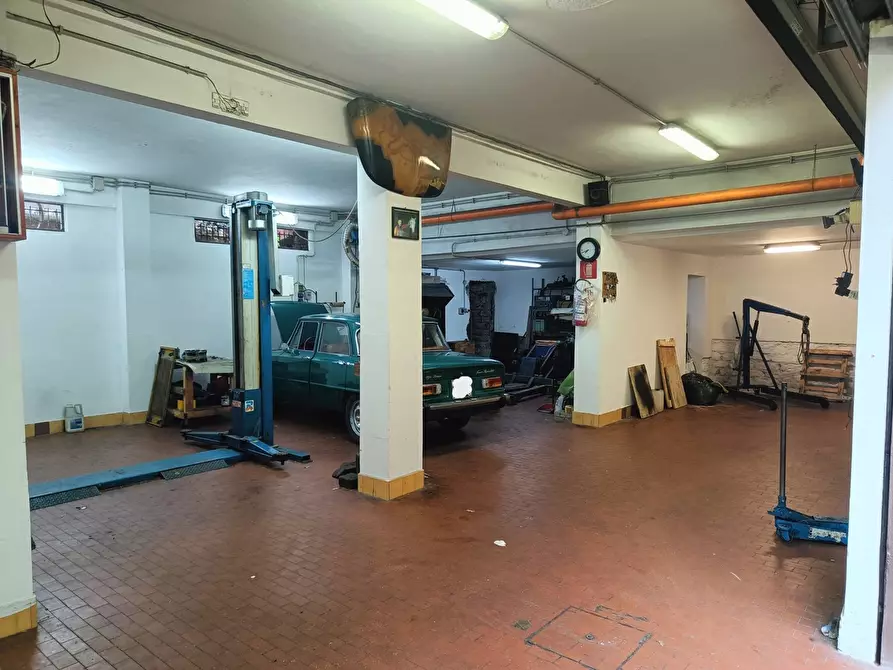 Immagine 8 di Laboratorio in vendita  in Via Silvestro Lega, 40 a Roma