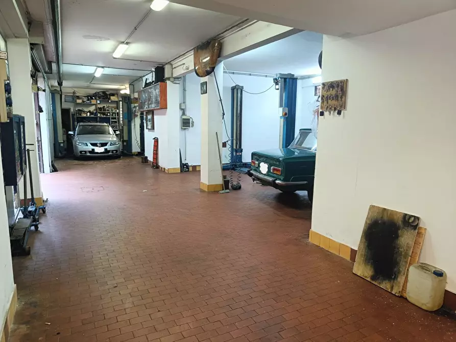 Immagine 5 di Laboratorio in vendita  in Via Silvestro Lega, 40 a Roma