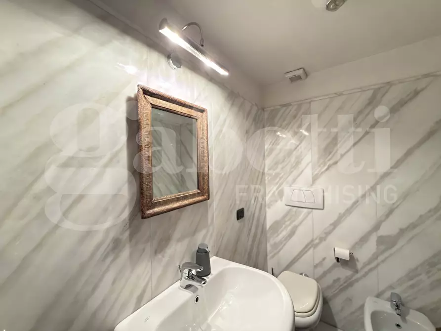 Immagine 23 di Villa in vendita  in Via Giovan Leonardo Marugi, 1 a Lecce