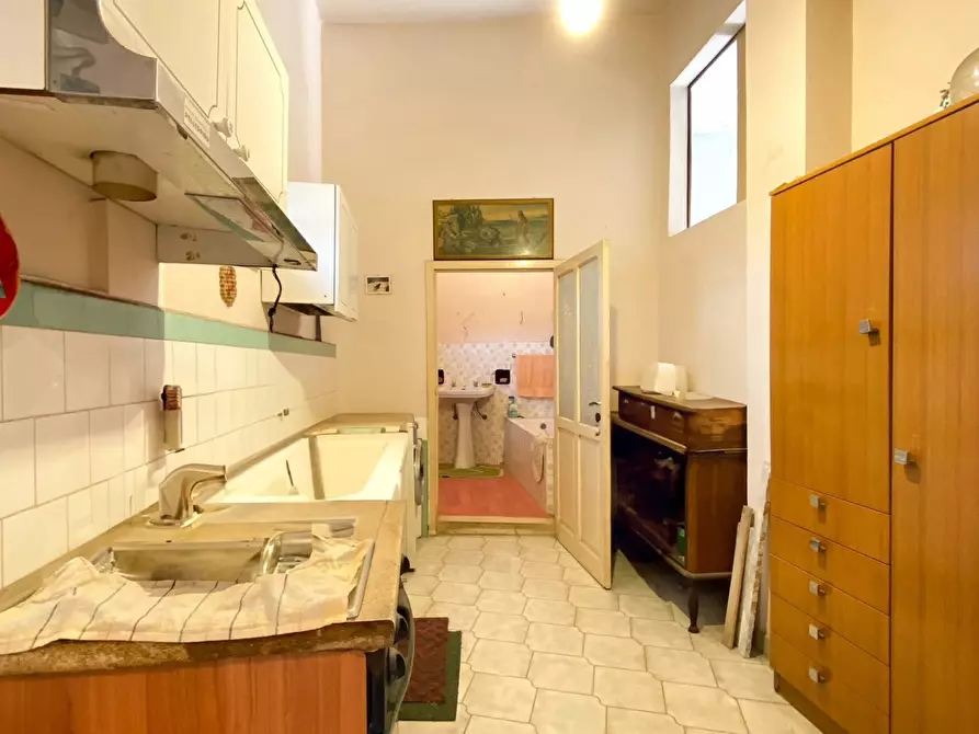 Immagine 14 di Ufficio in vendita  in Via Indipendenza, 46 a Pachino