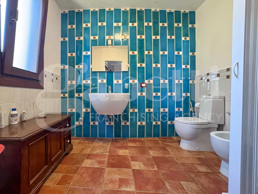 Immagine 16 di Villa in vendita  in Viale Sebastiano Fortuna, . a Pachino