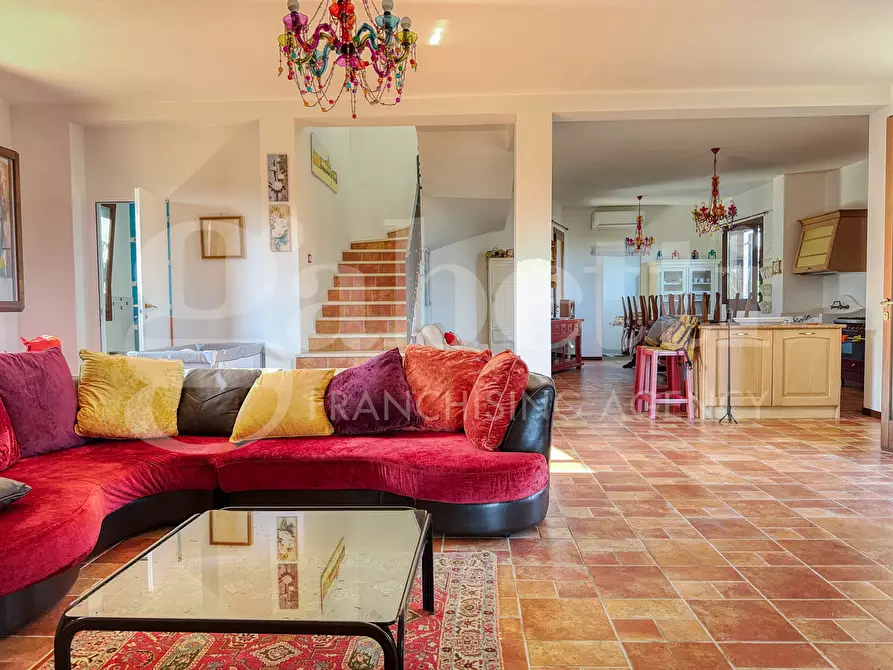 Immagine 14 di Villa in vendita  in Viale Sebastiano Fortuna, . a Pachino