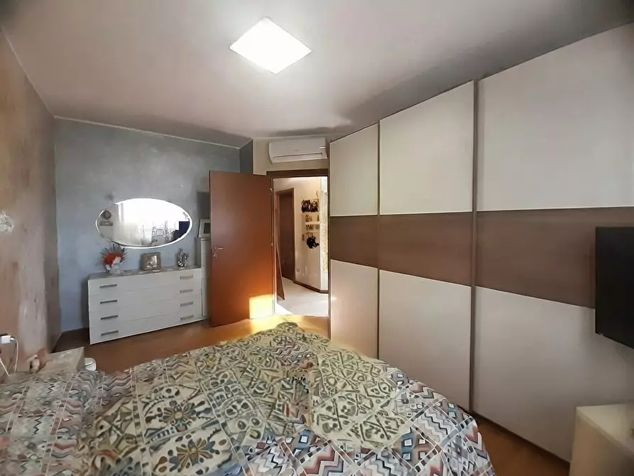 Immagine 5 di Appartamento in vendita  in Via NAPOLI, SC a Legnano